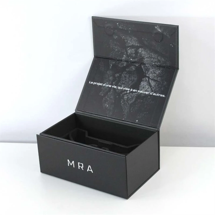 Medium Black Magnetic Glasses Box