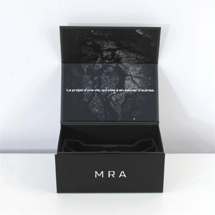 Medium Black Magnetic Glasses Box